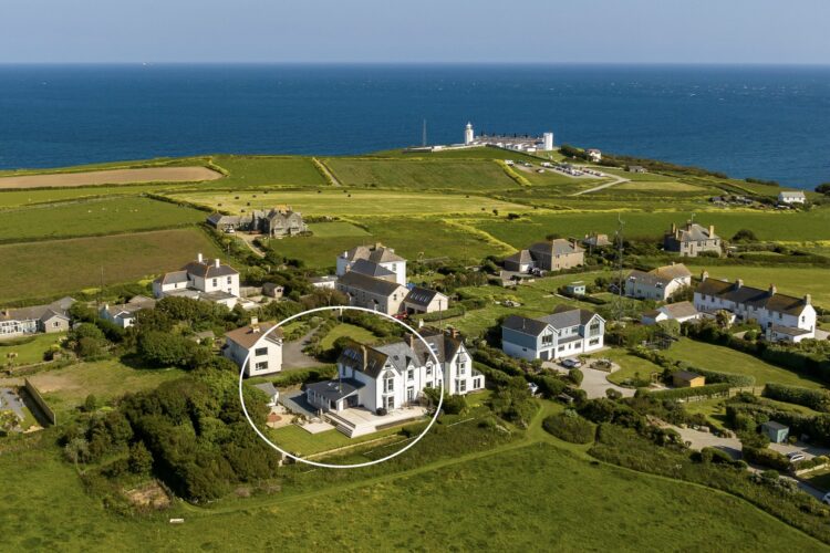 Luxury property sale on the Lizard Peninsula